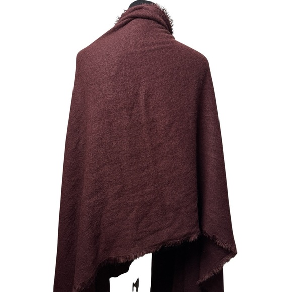 Free People Scarf Womens Fringed Shawl Wrap Comfy Cozy Burgundy Christmas Winter - Picture 5 of 8